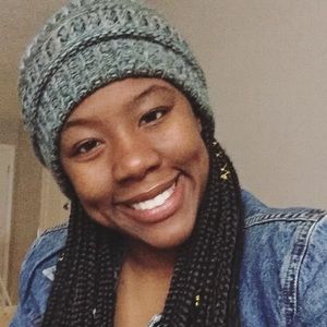 Meet your Posher, Krystal